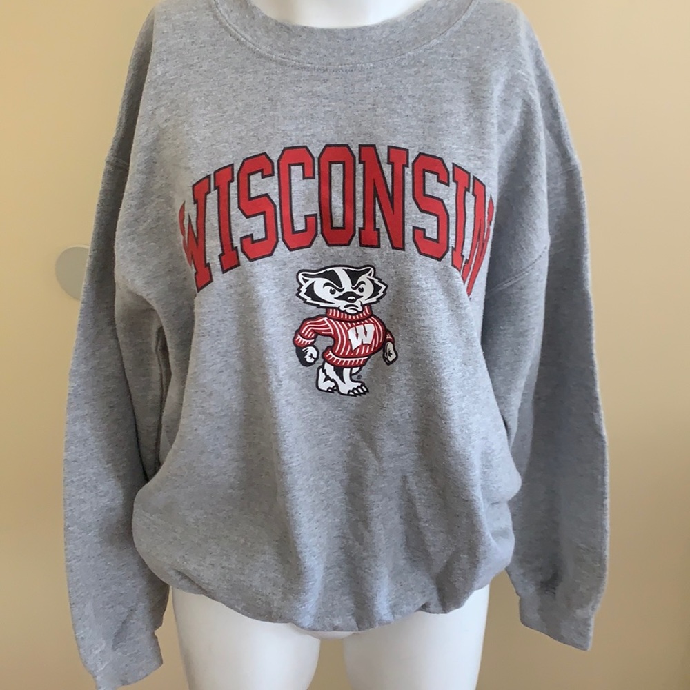 Grey Gildan Wisconsin Madison Badgers Sweatshirt.